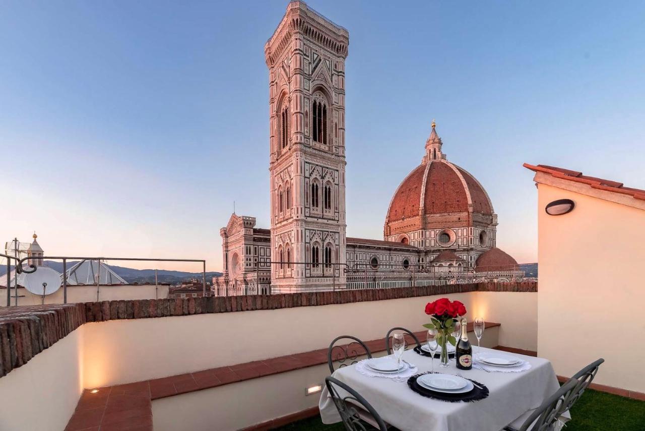 Luxury In Adimari's Tower With Terrace Appartamento